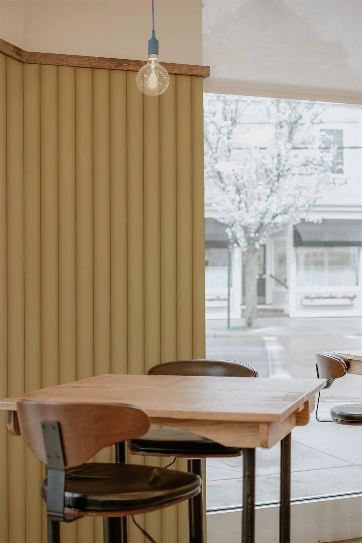 Curved Wall Panel Ochre